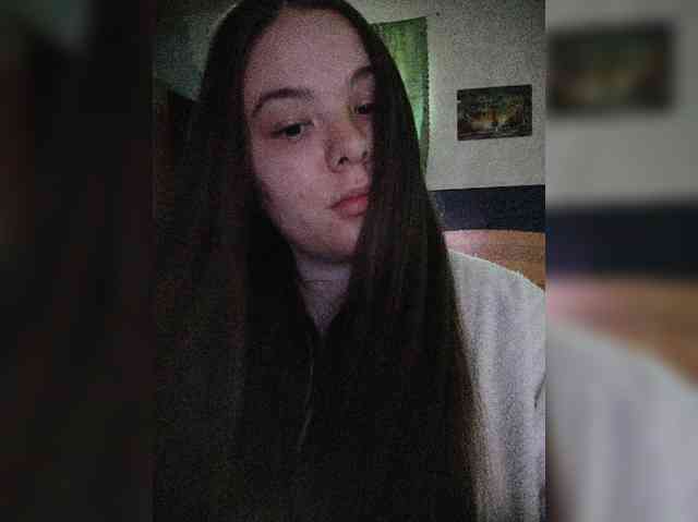 Denyse-Eliza webcam