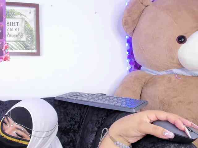 Zulema-parvin webcam