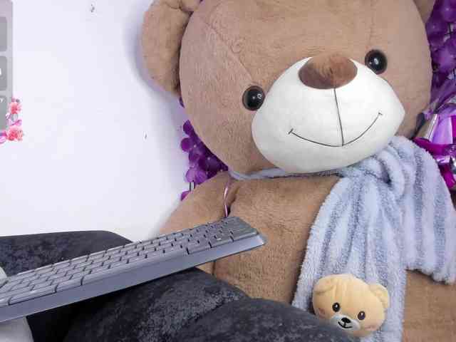 Model: Zulema-parvin