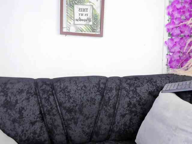 Zulema-parvin webcam