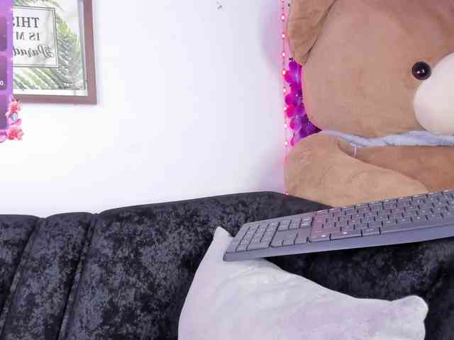 Zulema-parvin webcam