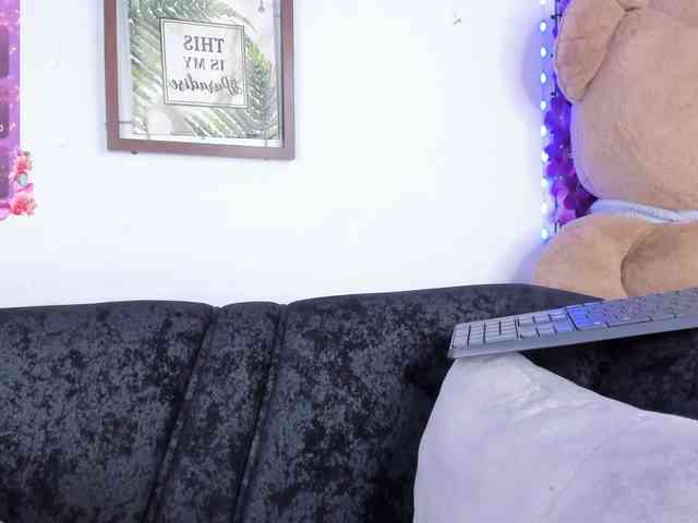 Zulema-parvin webcam