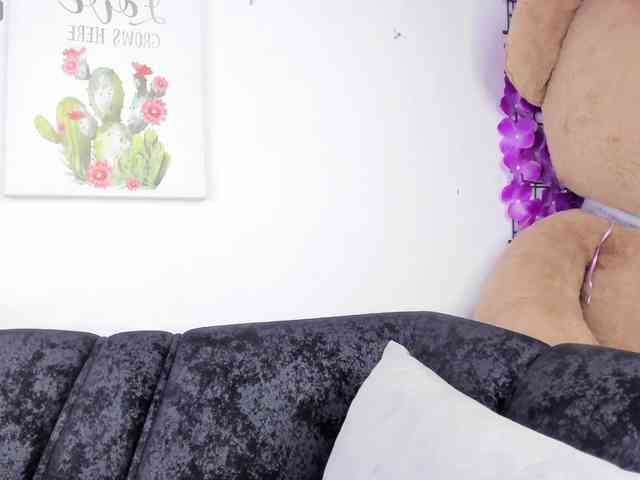 Zulema-parvin webcam