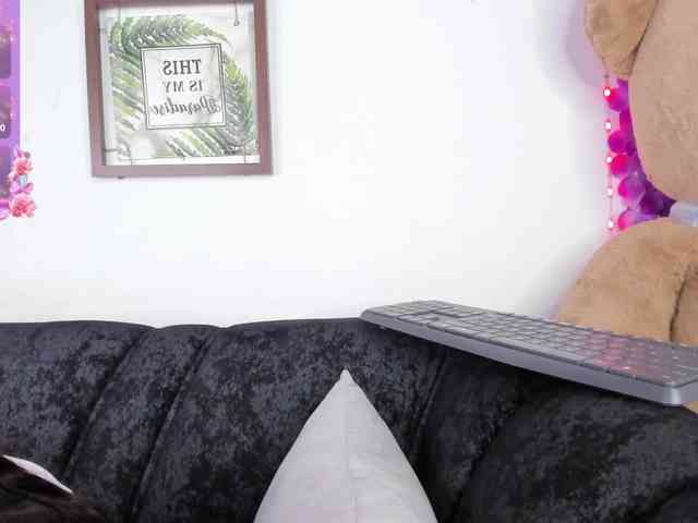 Zulema-parvin webcam