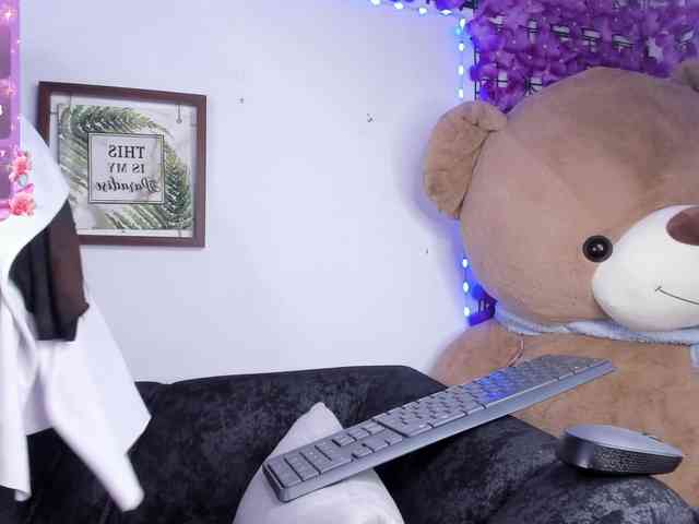 Zulema-parvin webcam