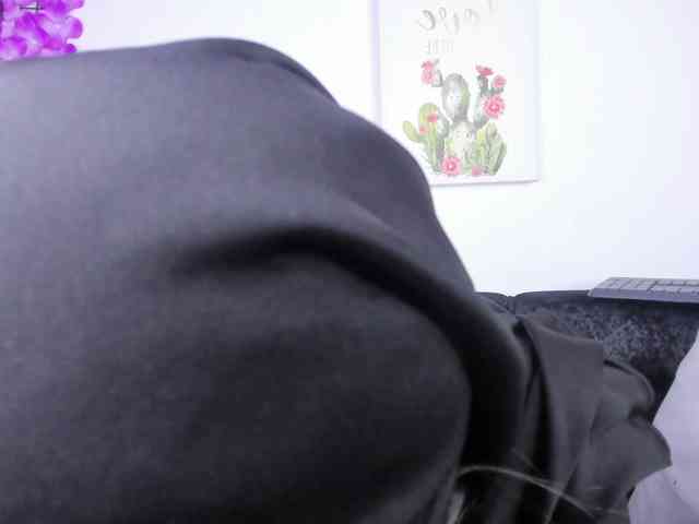 Zulema-parvin webcam