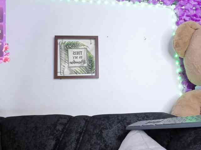 Zulema-parvin webcam