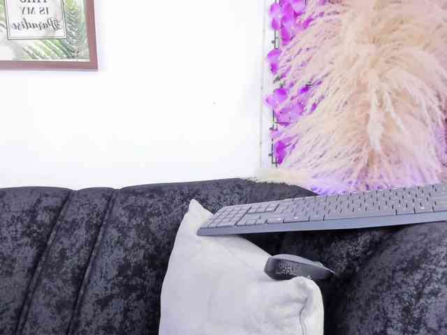 Zulema-parvin webcam
