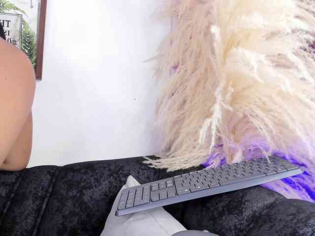 Zulema-parvin webcam