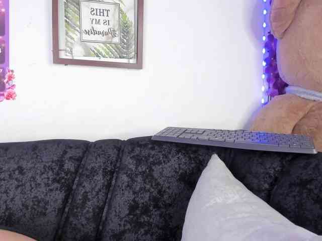 Zulema-parvin webcam