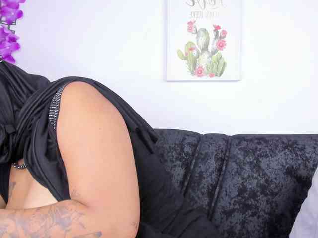 Zulema-parvin webcam