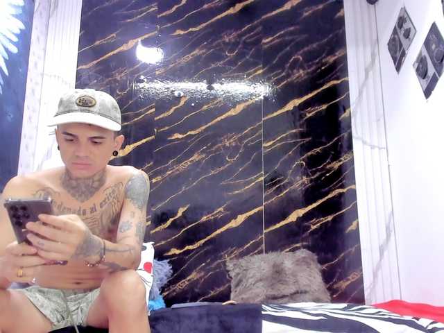 exotichot-couple live cam on BongaCams