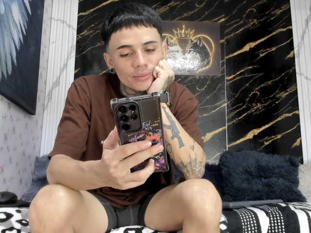 exotichot-couple live webcam show