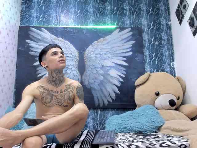 exotichot-couple webcam