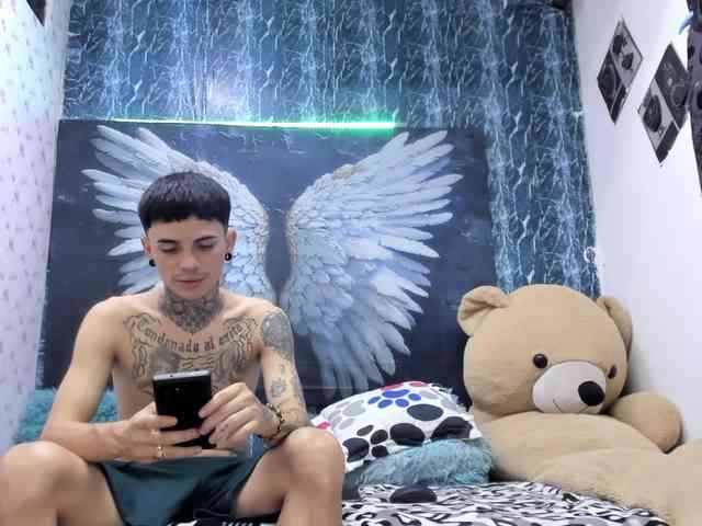 exotichot-couple webcam