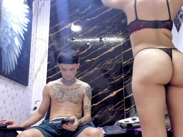 exotichot-couple webcam