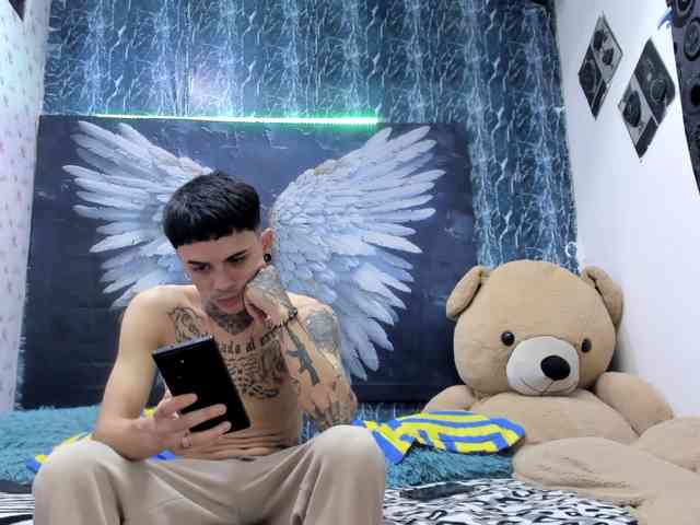 exotichot-couple webcam