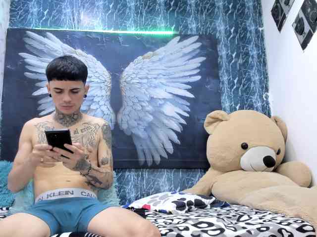 exotichot-couple webcam