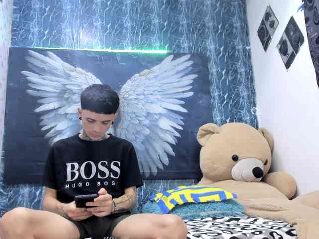 exotichot-couple webcam