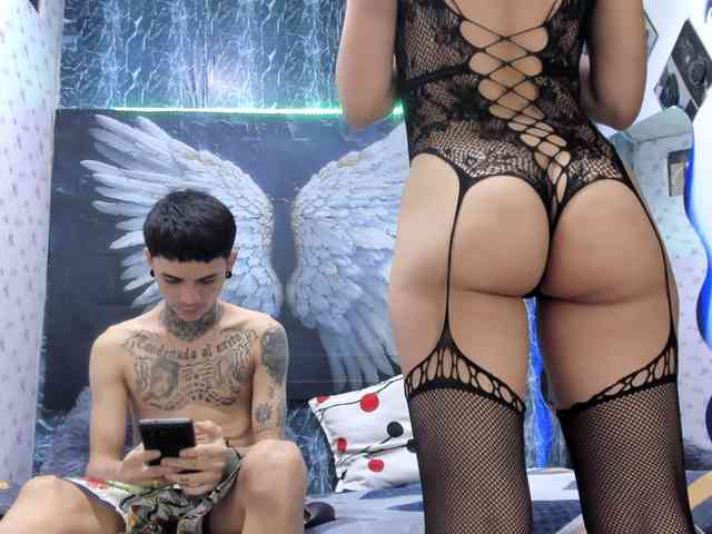 exotichot-couple webcam