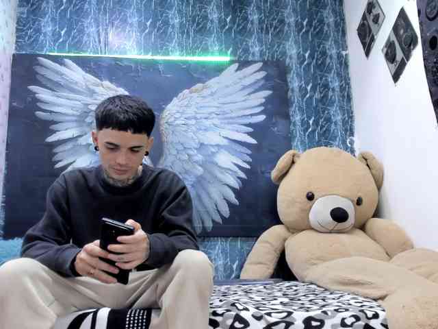 exotichot-couple webcam