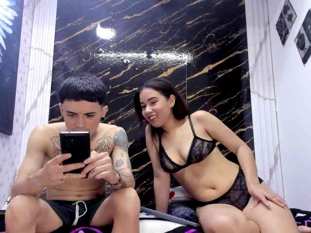 Model: exotichot-couple