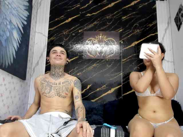 exotichot-couple webcam