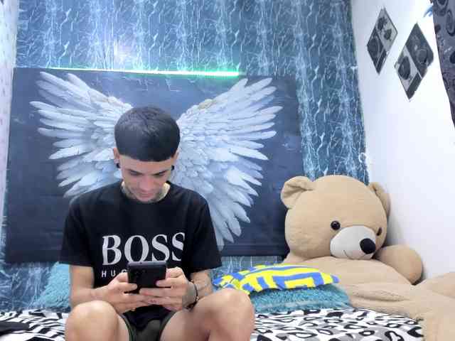 exotichot-couple webcam