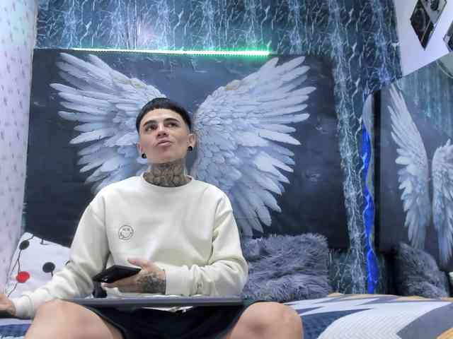 exotichot-couple webcam