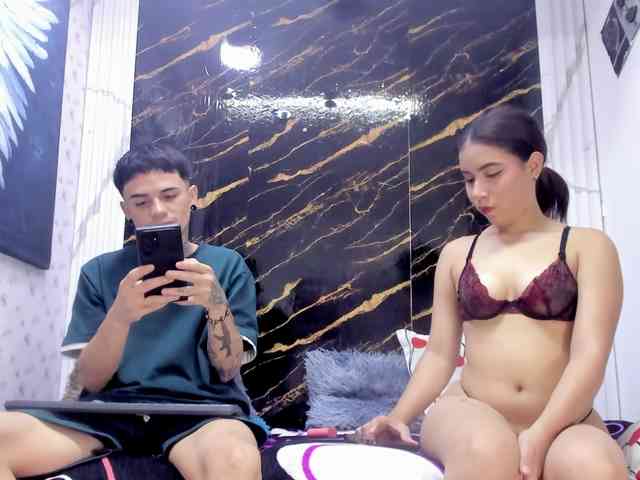 exotichot-couple webcam