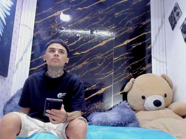 exotichot-couple webcam