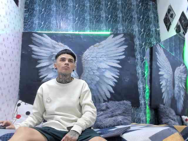 exotichot-couple webcam