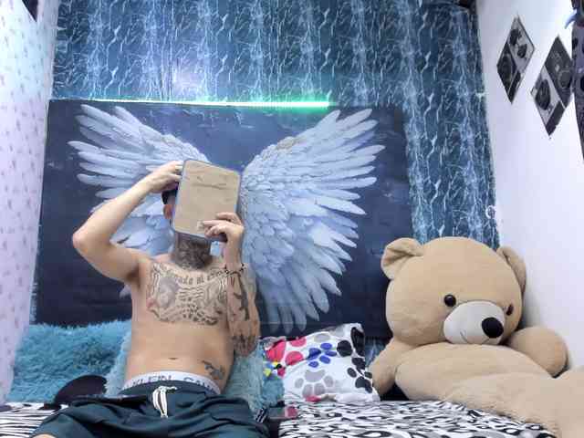 exotichot-couple webcam