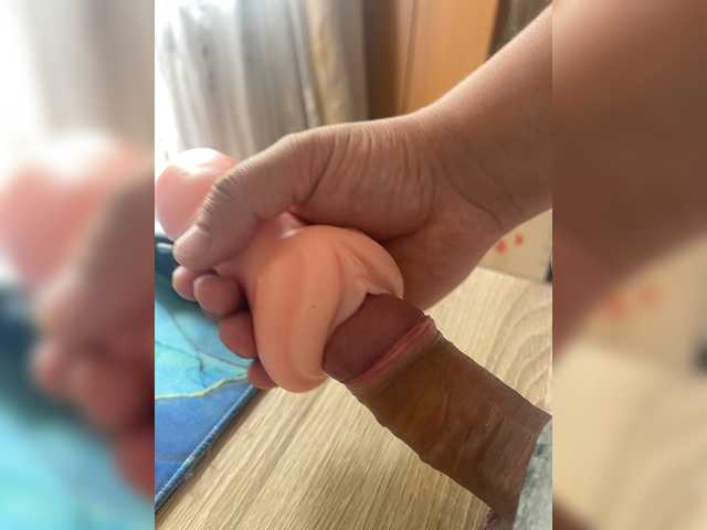 BennyDickk, 27 y/o - Live Cam on BongaCams