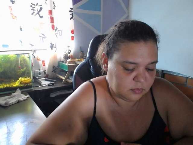 beautifulchubbyqueen live cam on BongaCams