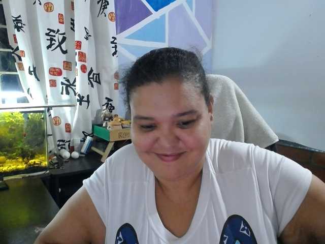 beautifulchubbyqueen live cam on BongaCams