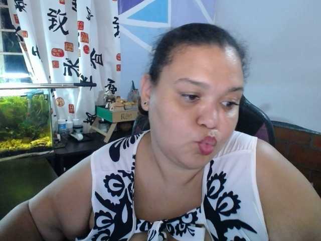 beautifulchubbyqueen live cam on BongaCams