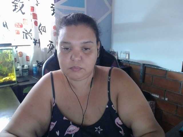 beautifulchubbyqueen live cam on BongaCams