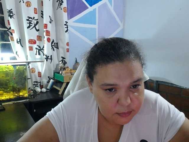 beautifulchubbyqueen live cam on BongaCams