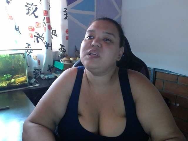 beautifulchubbyqueen live cam on BongaCams