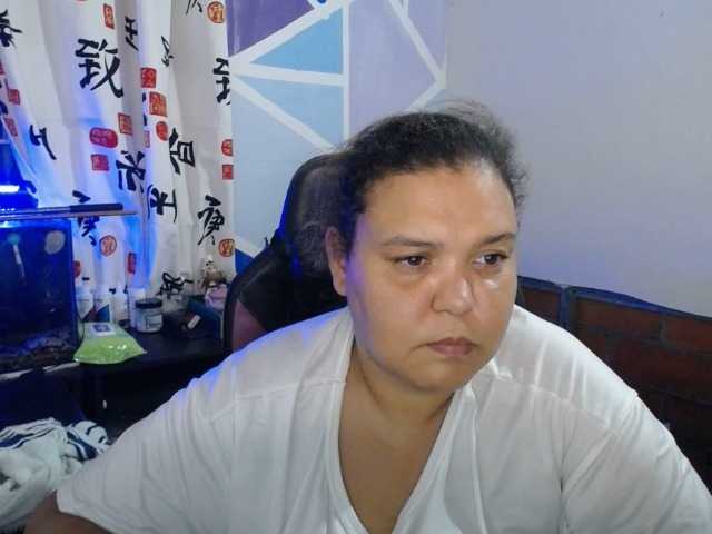 beautifulchubbyqueen live cam on BongaCams