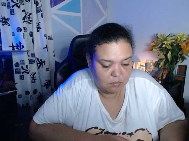 beautifulchubbyqueen live cam preview