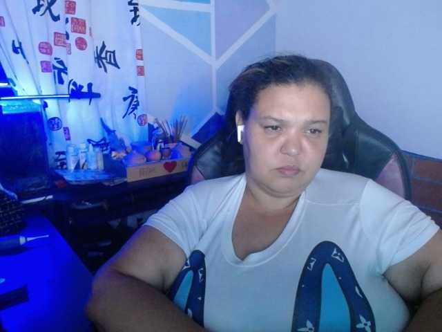 beautifulchubbyqueen live cam on BongaCams