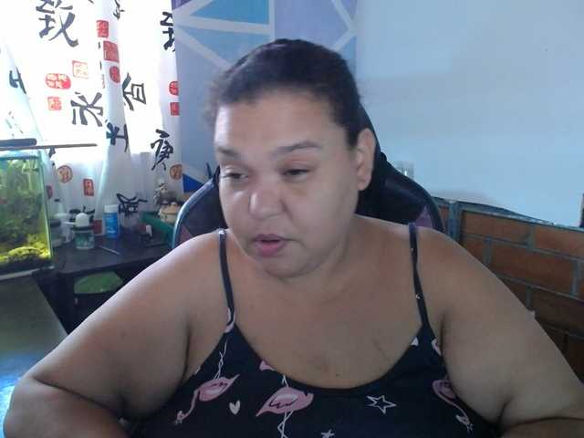 beautifulchubbyqueen live cam on BongaCams