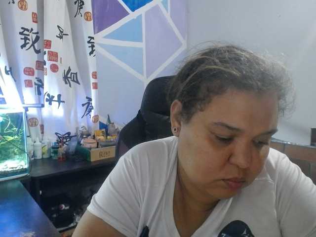 Beautiful Chubby Queen (Beautifulchubbyqueen)