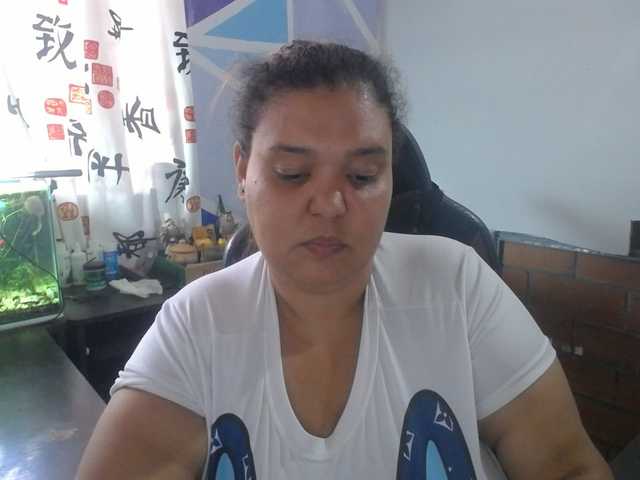 beautifulchubbyqueen live cam on BongaCams