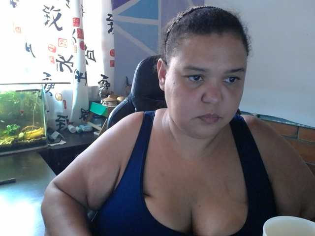 beautifulchubbyqueen live cam
