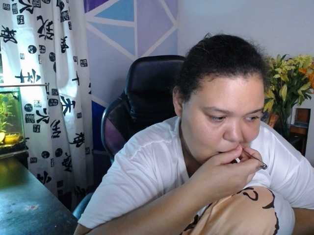 beautifulchubbyqueen live cam preview