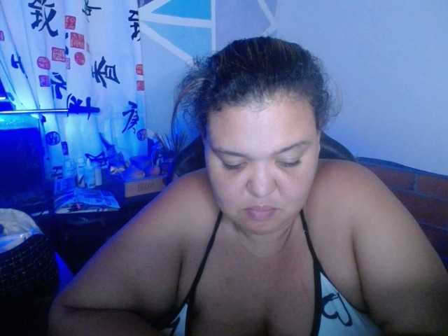 beautifulchubbyqueen live cam on BongaCams