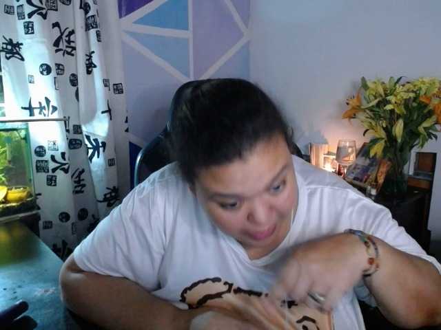 beautifulchubbyqueen live cam preview